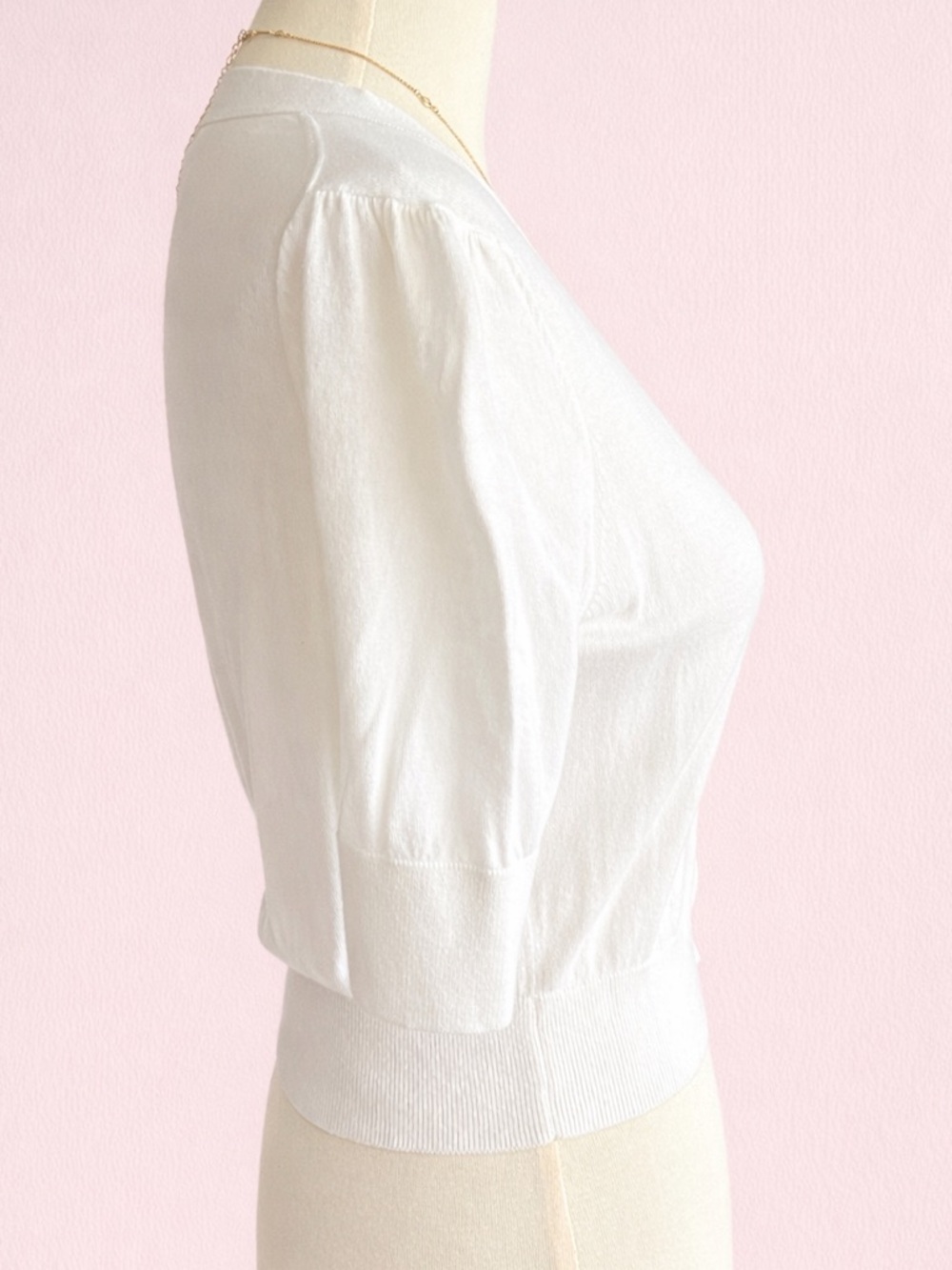 Banana Republic White Short Sleeve V‑Neck 4 Button Cardigan SZ XS EUC - Picture 2 of 8